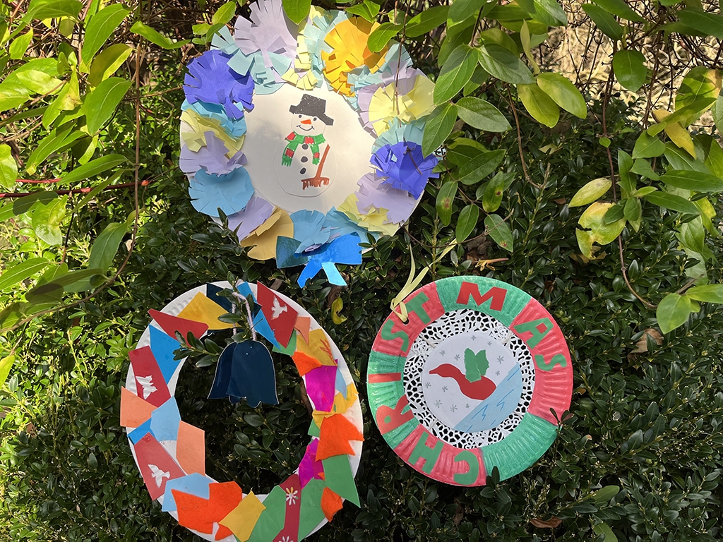 View: Drop-in Festive Crafts