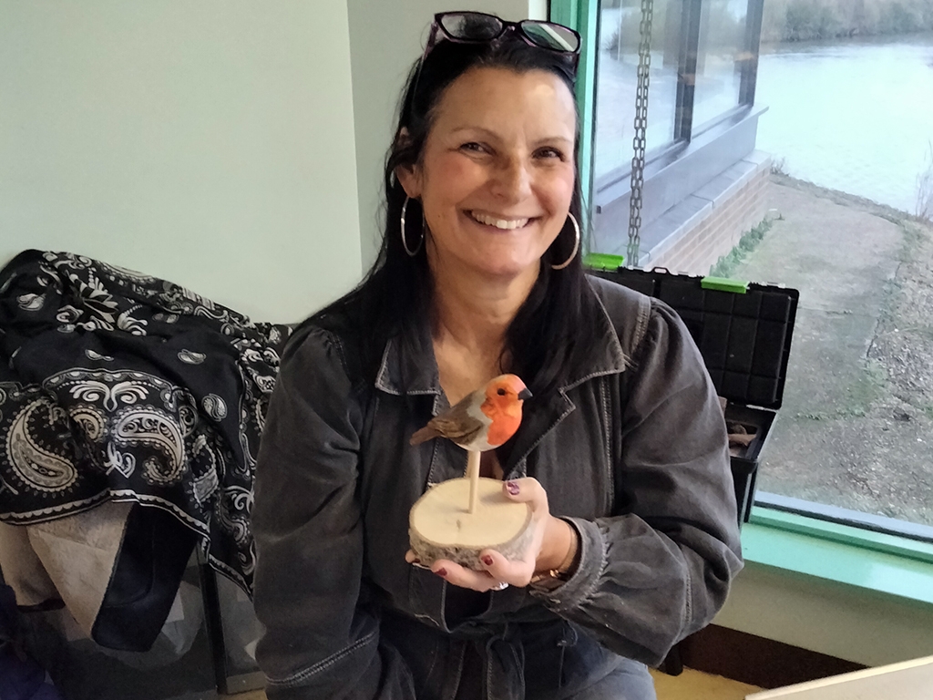 Begin Wood Carving Workshop - Robin