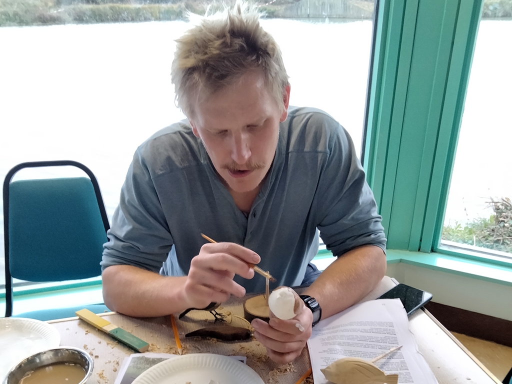 View: Begin Wood Carving - Goldfinch